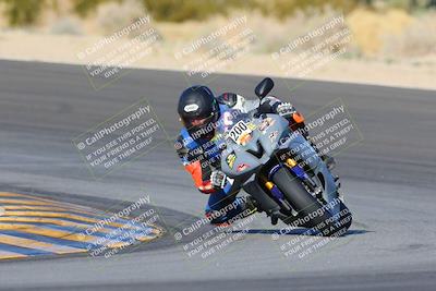 media/Dec-18-2022-SoCal Trackdays (Sun) [[8099a50955]]/Turn 10 (140pm)/